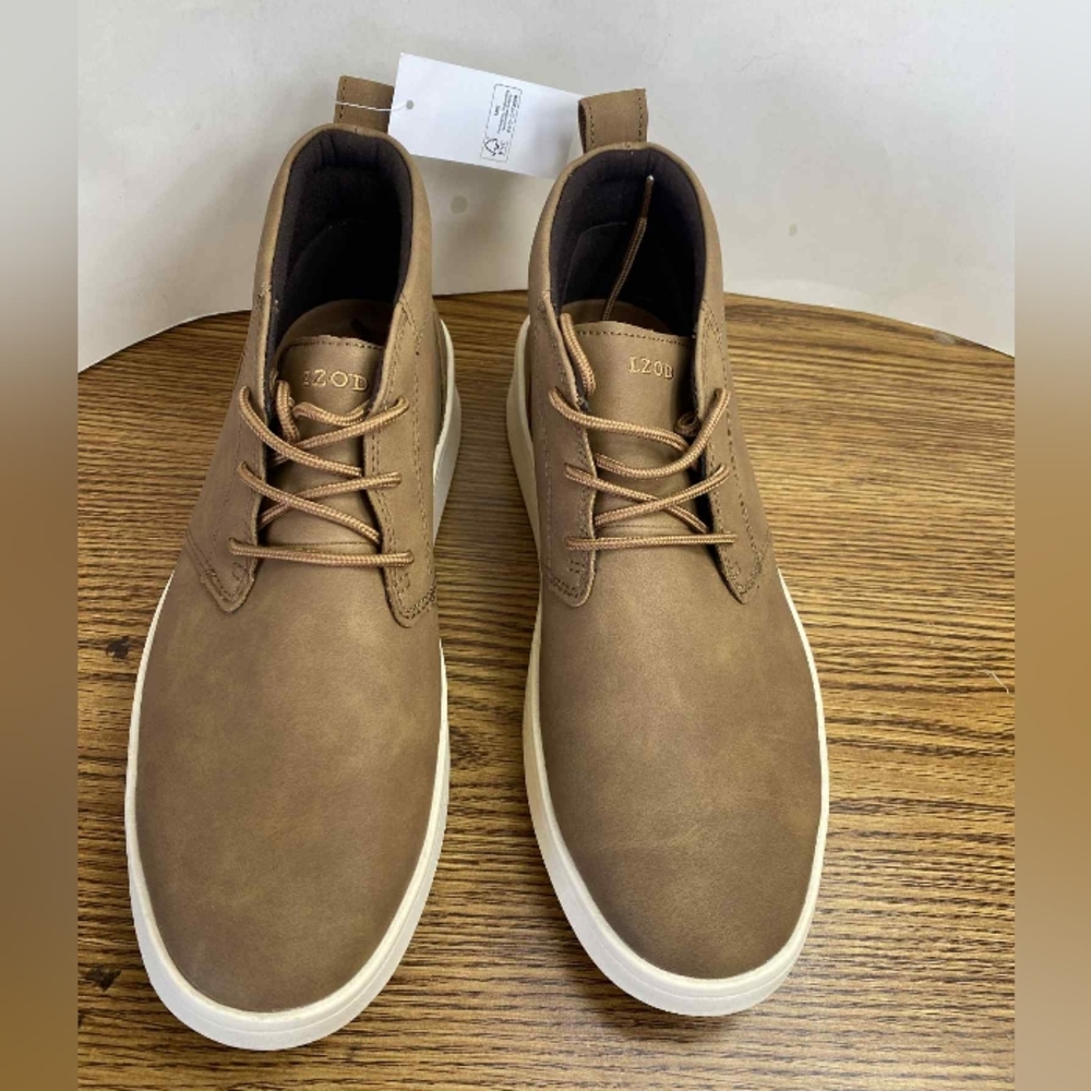IZOD Men’s Memory Foam Size 8M Palmer Chukka Sneakers Boots Brown Casual New